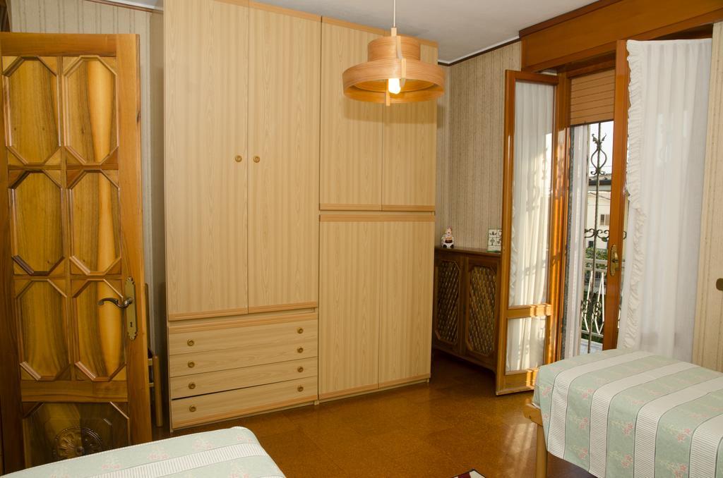 B&B Mamma Mia Family House Пескьера-дель-Гарда Номер фото