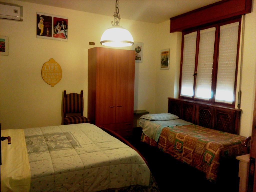 B&B Mamma Mia Family House Пескьера-дель-Гарда Экстерьер фото