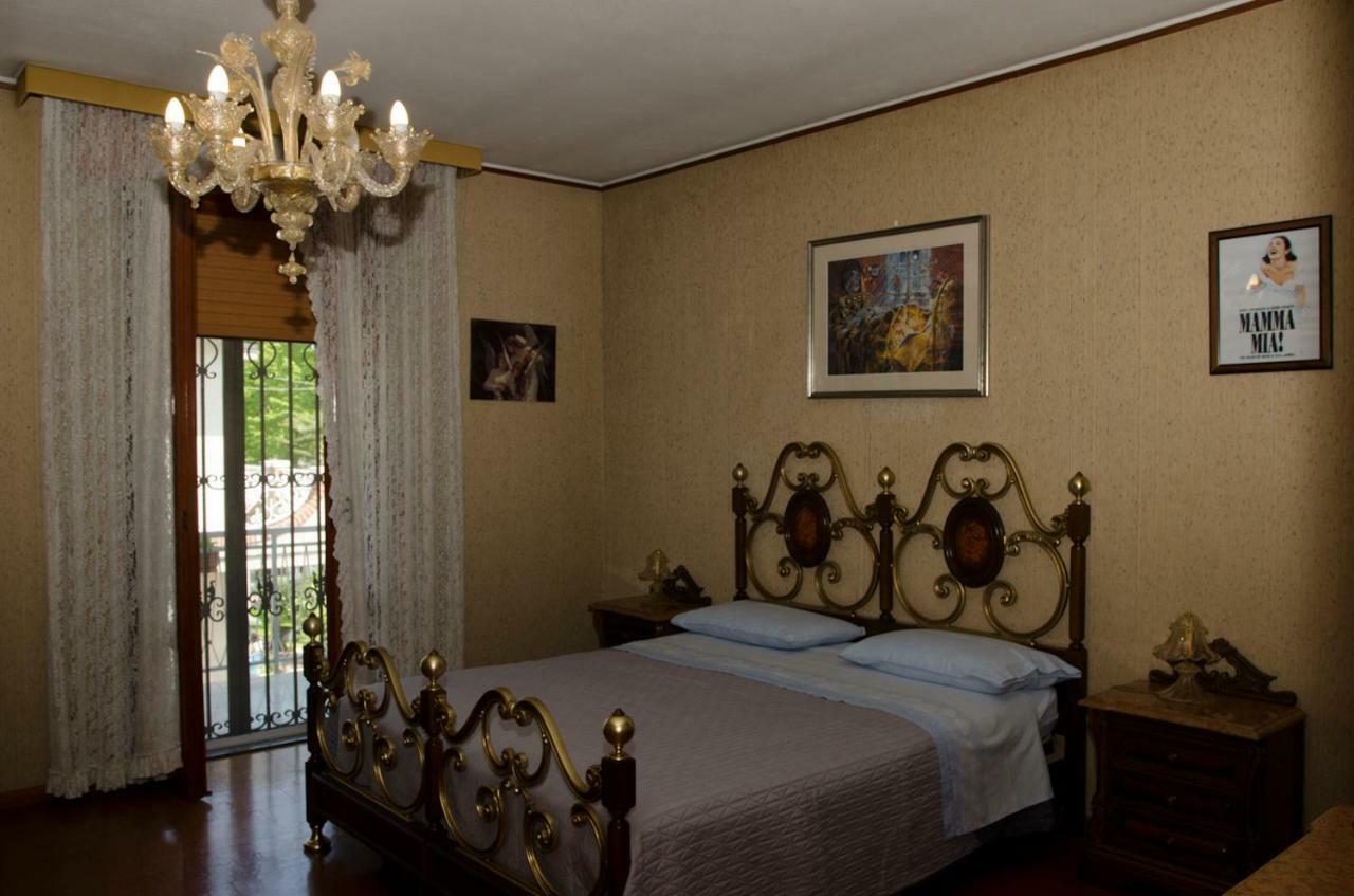 B&B Mamma Mia Family House Пескьера-дель-Гарда Экстерьер фото